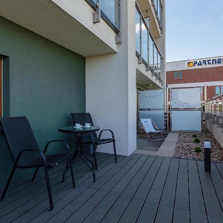Apartamenty Bliska Praga By Noclegi Renters وارسو المظهر الخارجي الصورة