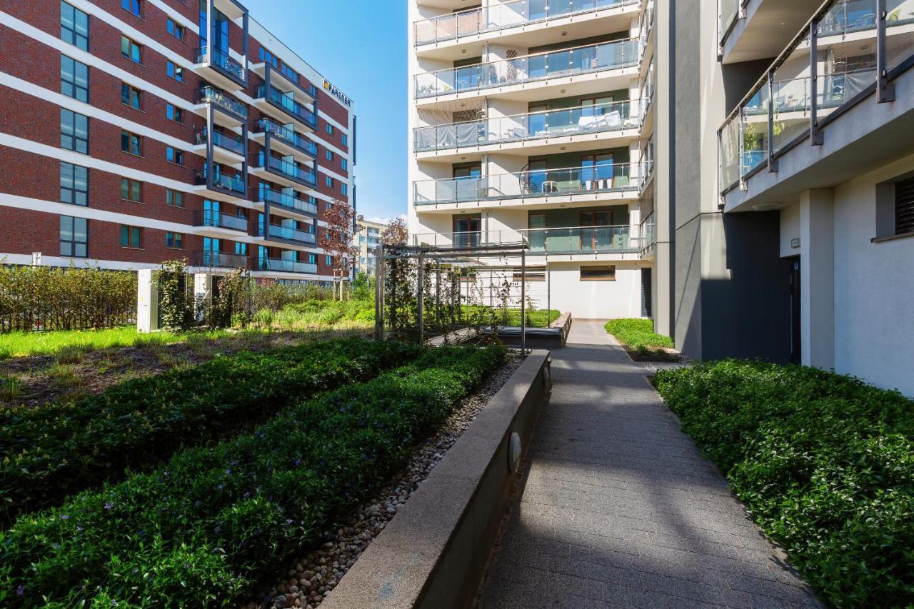 Apartamenty Bliska Praga By Noclegi Renters وارسو المظهر الخارجي الصورة