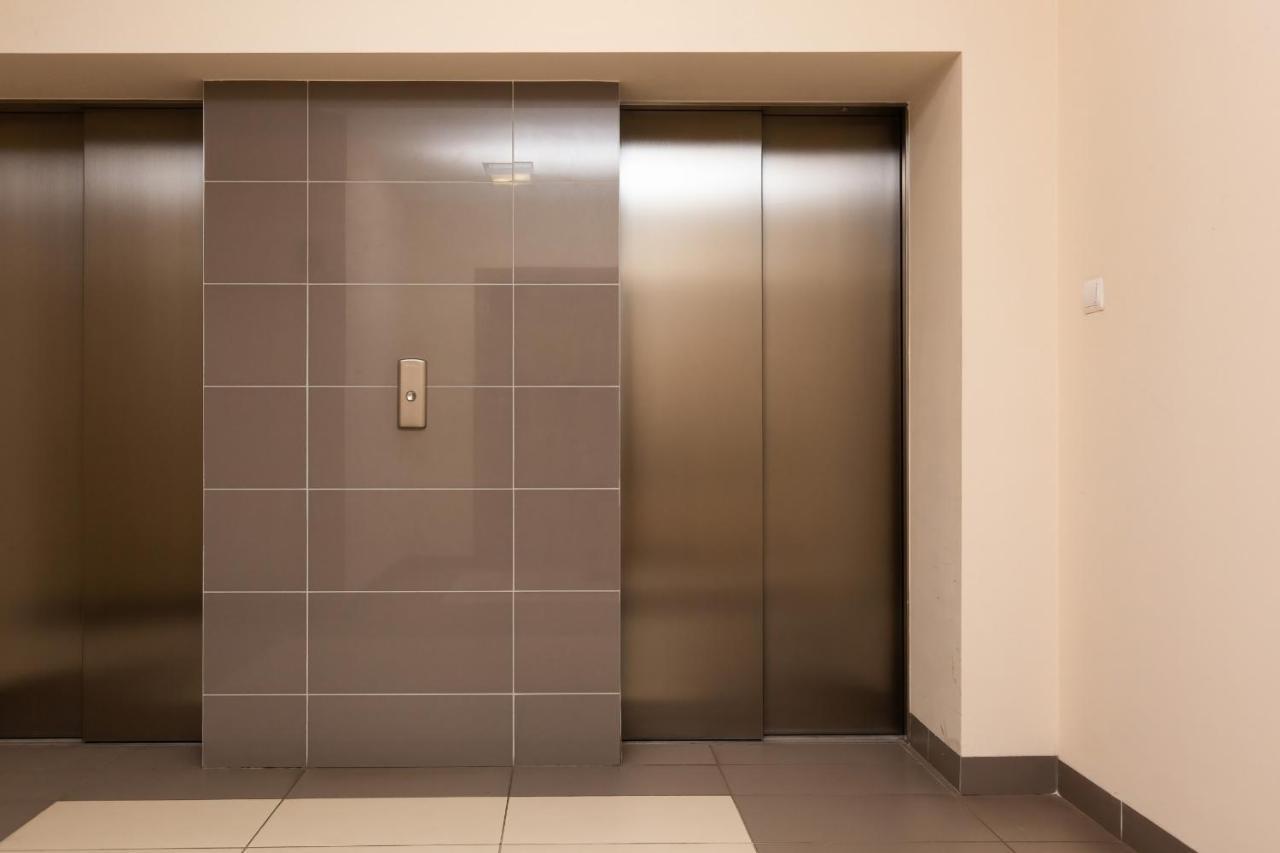 Apartamenty Bliska Praga By Noclegi Renters وارسو المظهر الخارجي الصورة